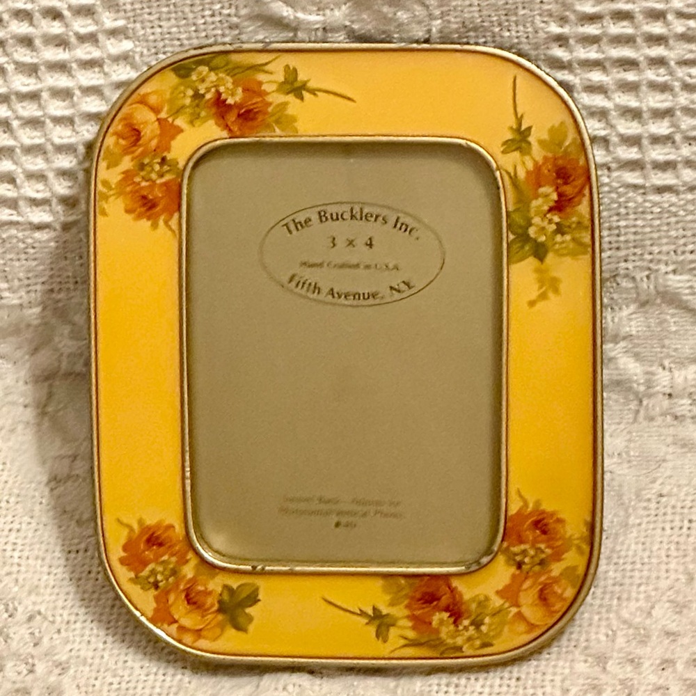 Vtg 60’s Buckler's Floral Photo Frame Enamel Yellow Red Roses Free Standing 3x4